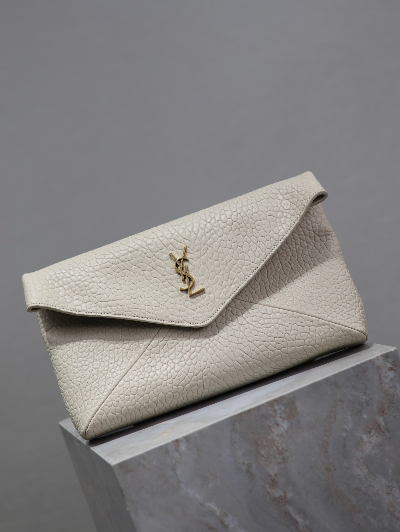 Saint Laurent YSL WHITE LAMBSKIN CLUTCH  225388