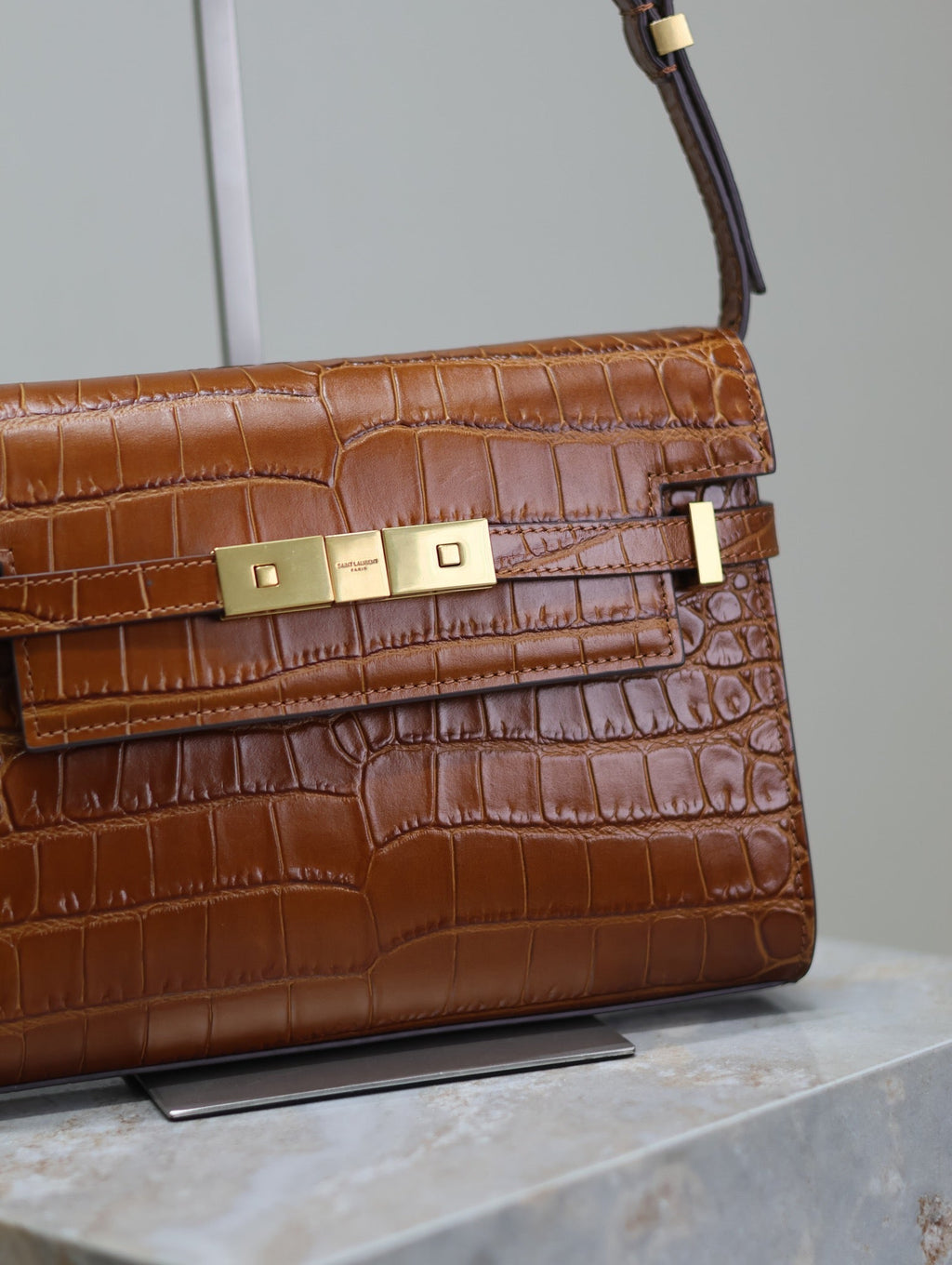 Saint Laurent MANHATTAN SMALL 24 IN BROWN CROCODILE PATTERN CALFSKIN GOLD BUCKLE