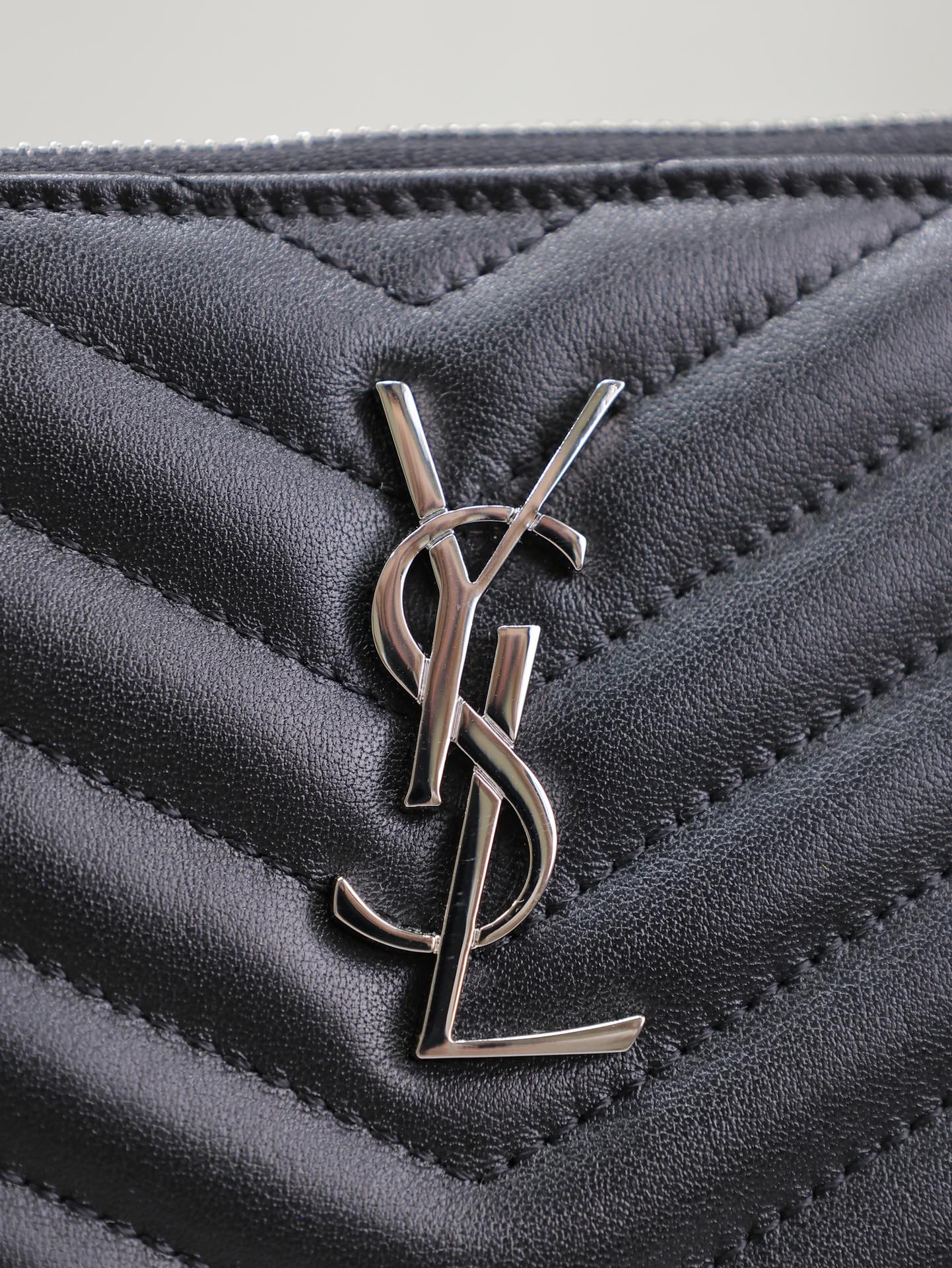 Saint Laurent CLUTCH 24 IN BLACK QUILTED CALFSKIN SILVER BUCKLE