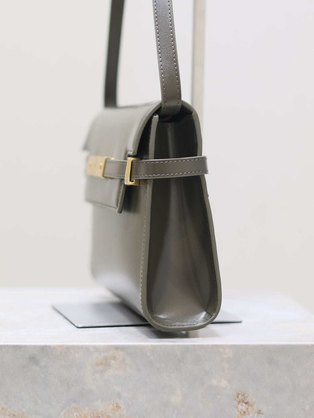 Saint Laurent MANHATTAN IN BOX SMALL 24 IN KOMBU GREEN CALFSKIN GOLD HARDWARE