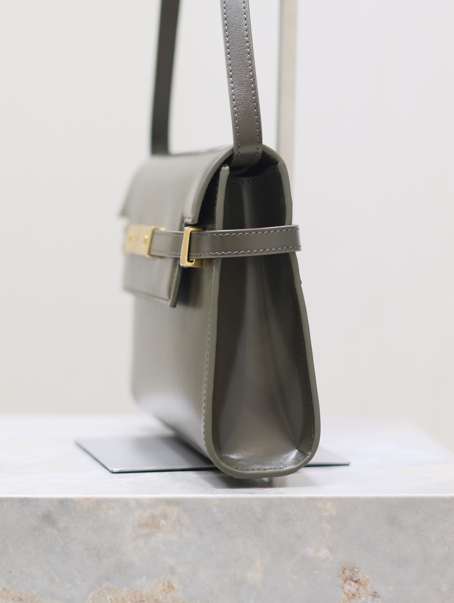 Saint Laurent MANHATTAN IN BOX SMALL 24 IN KOMBU GREEN CALFSKIN GOLD HARDWARE