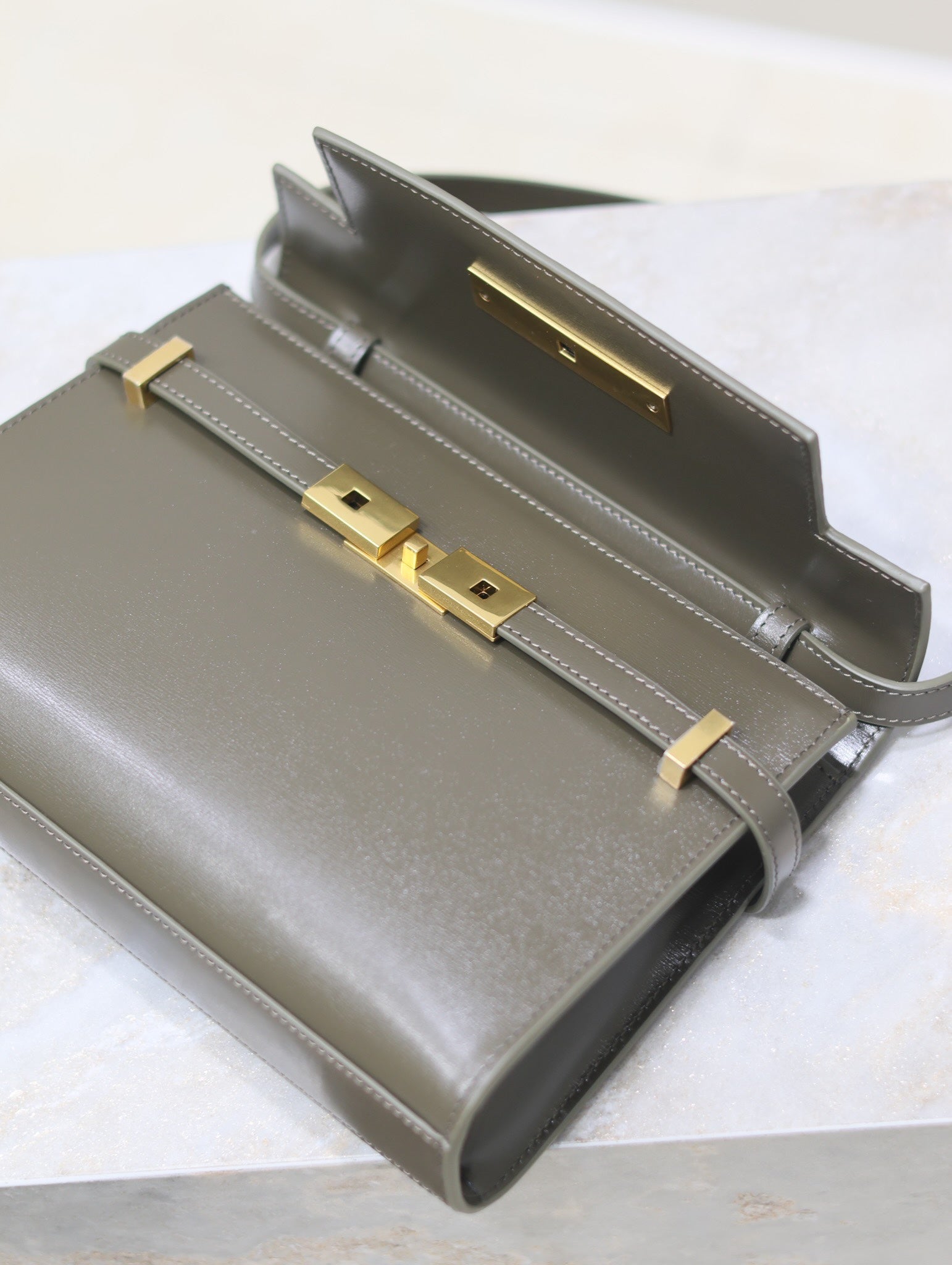 Saint Laurent MANHATTAN IN BOX SMALL 24 IN KOMBU GREEN CALFSKIN GOLD HARDWARE
