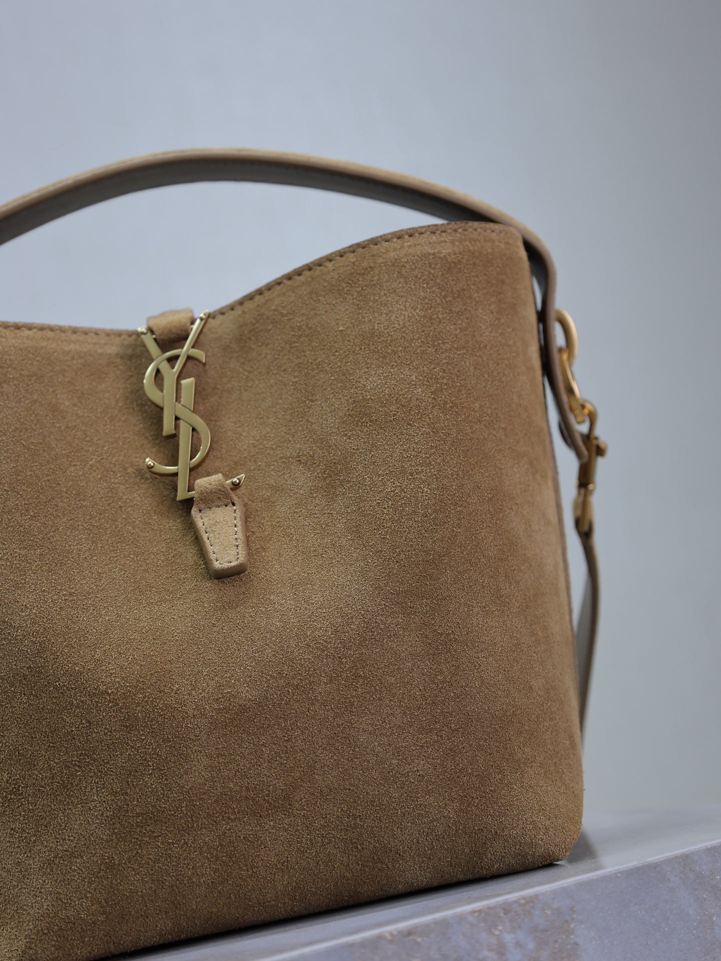 Saint Laurent LE 37 SMALL BUCKET BAG 20 IN DIRT BROWN SUEDE