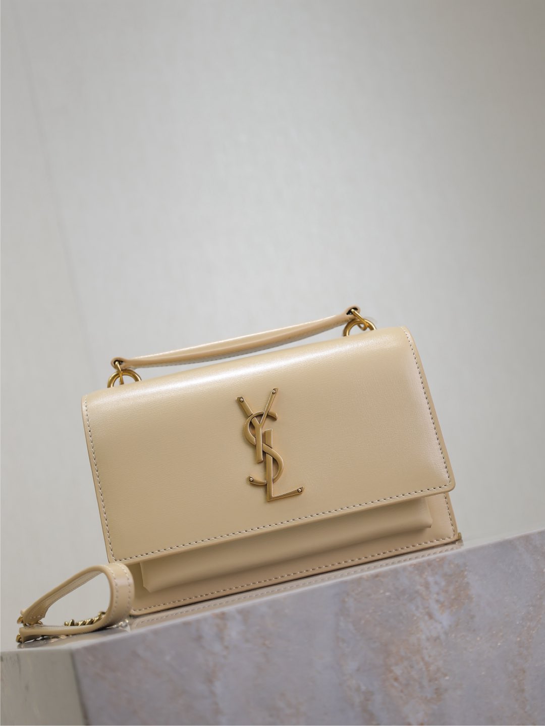 Saint Laurent SUNSET SMALL BAG 19 IN BEIGE CALFSKIN GOLD HARDWARE