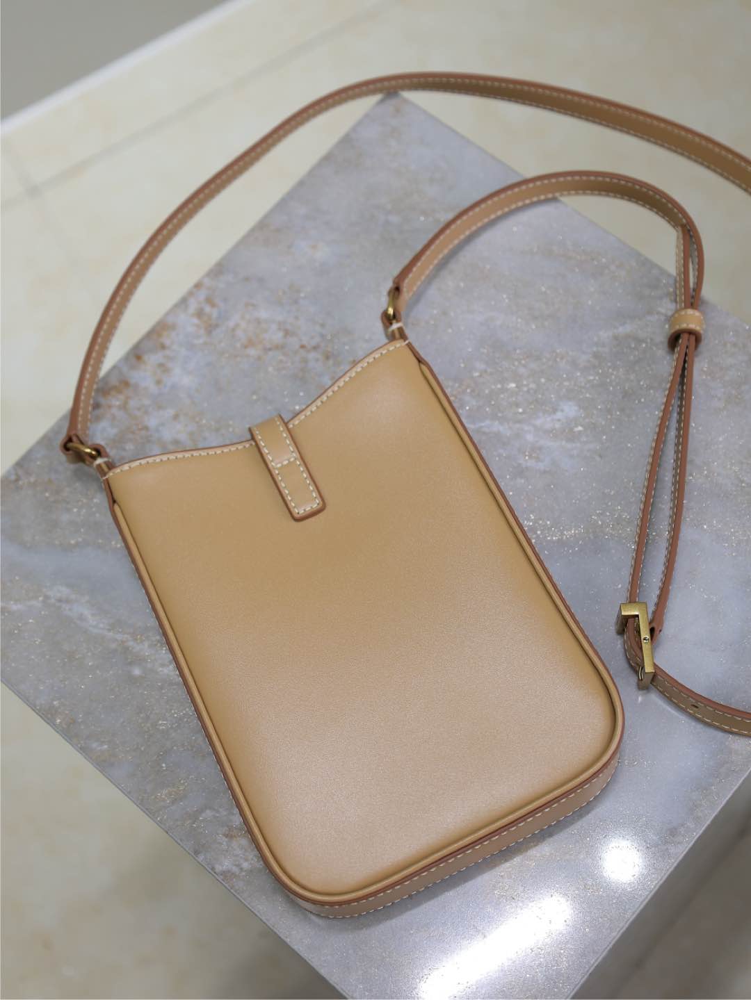 Saint Laurent LE 5 À 7 PHONE BAG 18 IN CIDER BROWN CALFSKIN