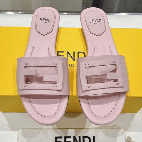 FENDI FENDI BAGUETTE SLIDES IN LIGHT PINK LAMBSKIN