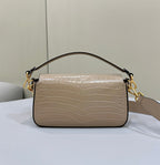 FENDI FENDI BAGUETTE 27 BAG IN SAND BEIGE CALFSKIN WITH GOLD HARDWARE