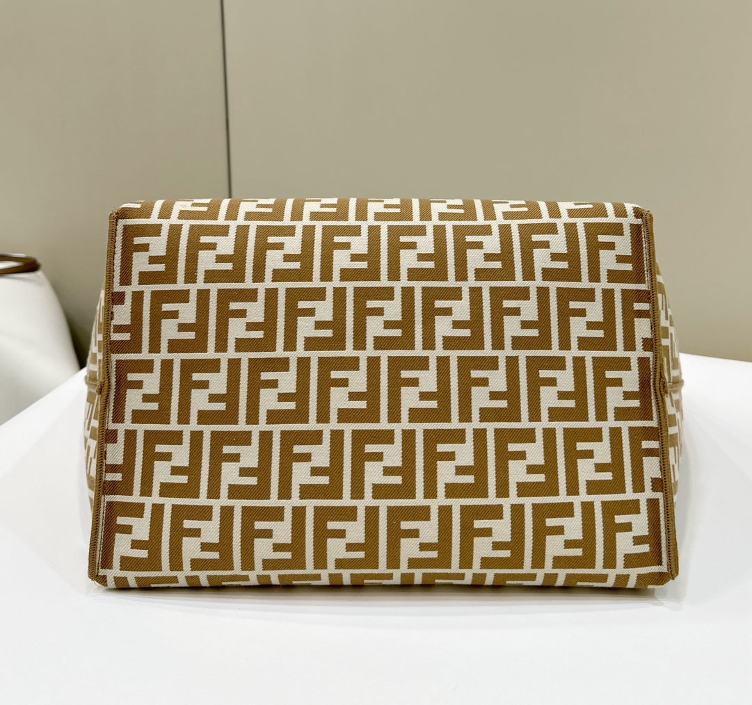 FENDI FENDI ROLL 33 TOTE BAG IN PEANUT BROWN MIX WHITE CANVAS