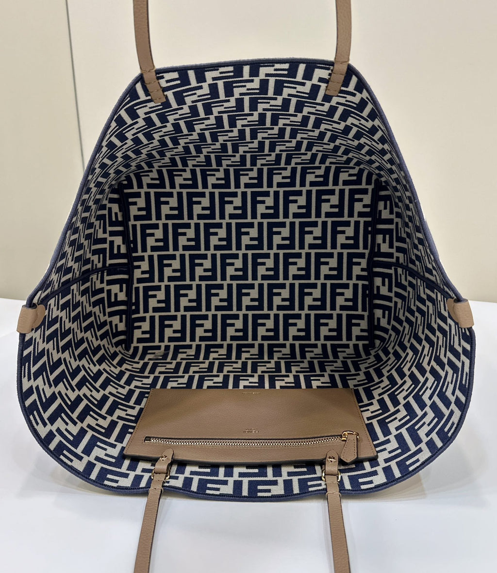 FENDI LARGE ROLL 33 IN MIDNIGHT BLUE MIX WHITE JACQUARD FABRIC