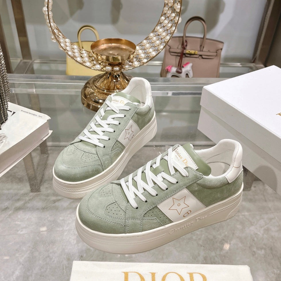 DIOR star sneaker white calfskin light green suede