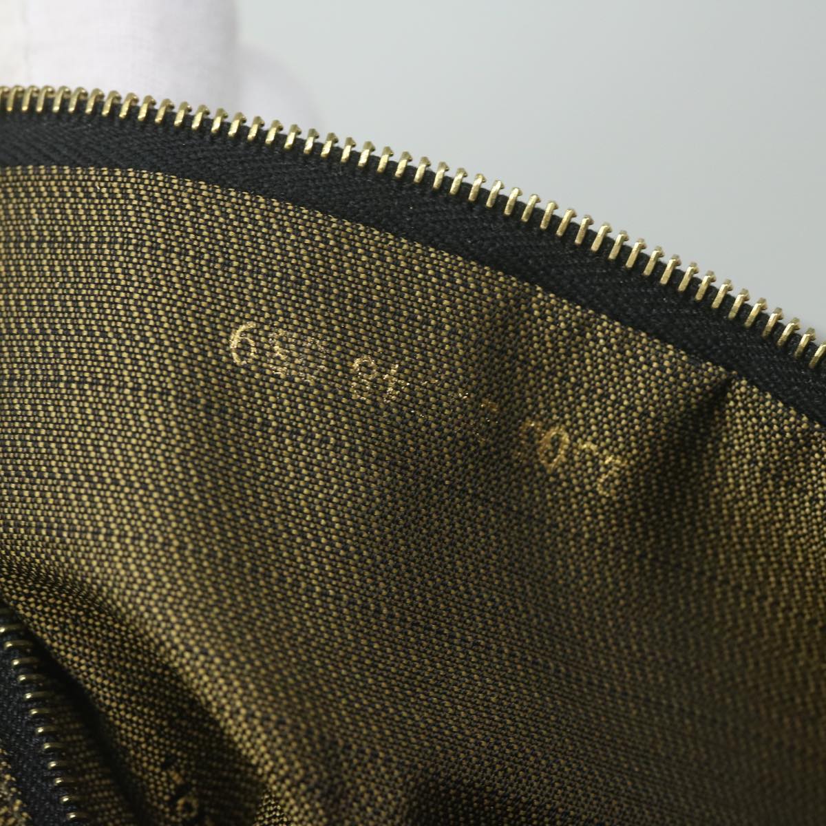 FENDI Zucca Canvas Vanity Cosmetic Pouch Black Brownki3845