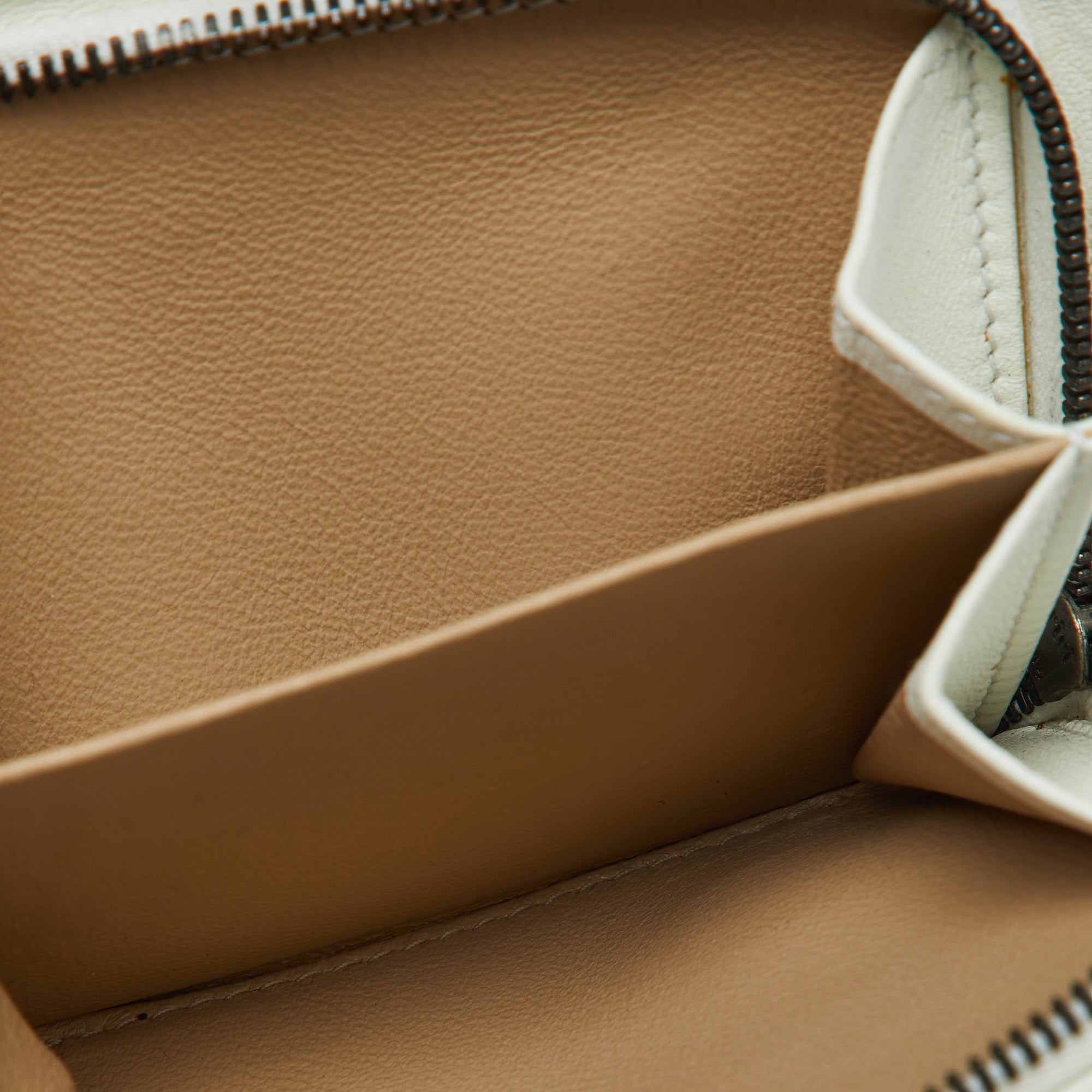 BOTTEGA VENETA Off White Intrecciato Leather Compact Wallet