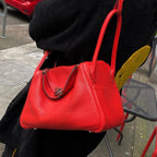 HERMES Lindy26 leather bag