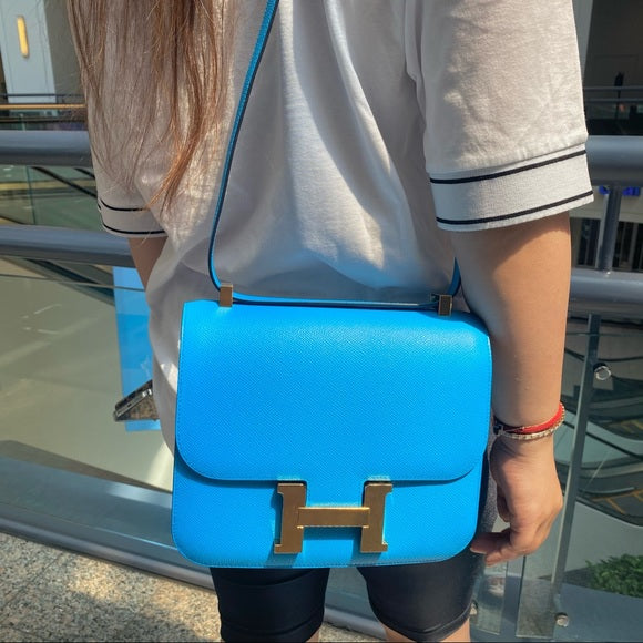 HERMES Frida Blue Constance24