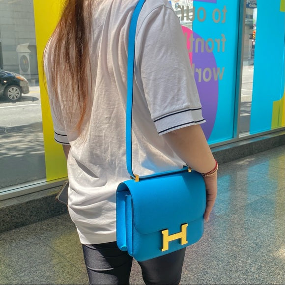HERMES Frida Blue Constance24