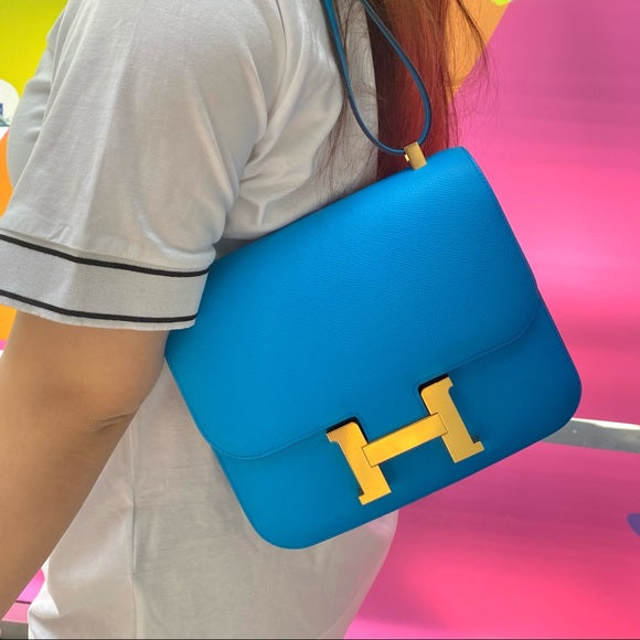 HERMES Frida Blue Constance24