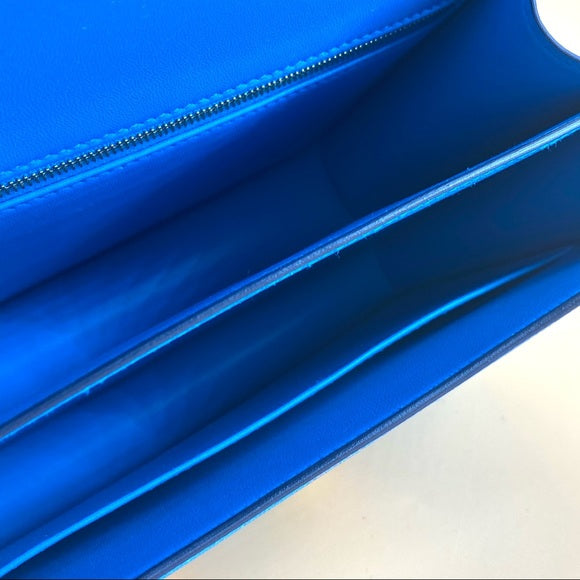 HERMES Frida Blue Constance24