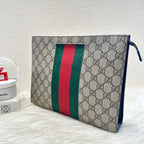 Gucci clutch monogram