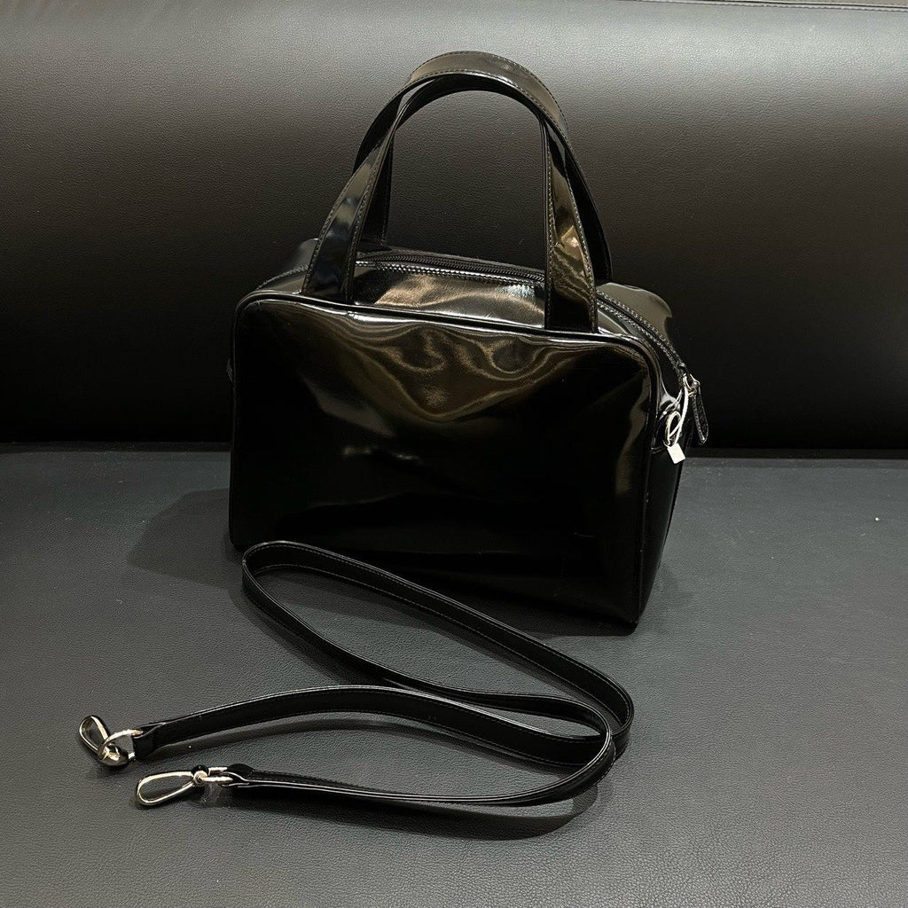 Gucci Black Leather Handbag 27x19x10