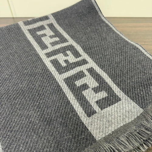 Fendi Gray Wool Logo Scarf