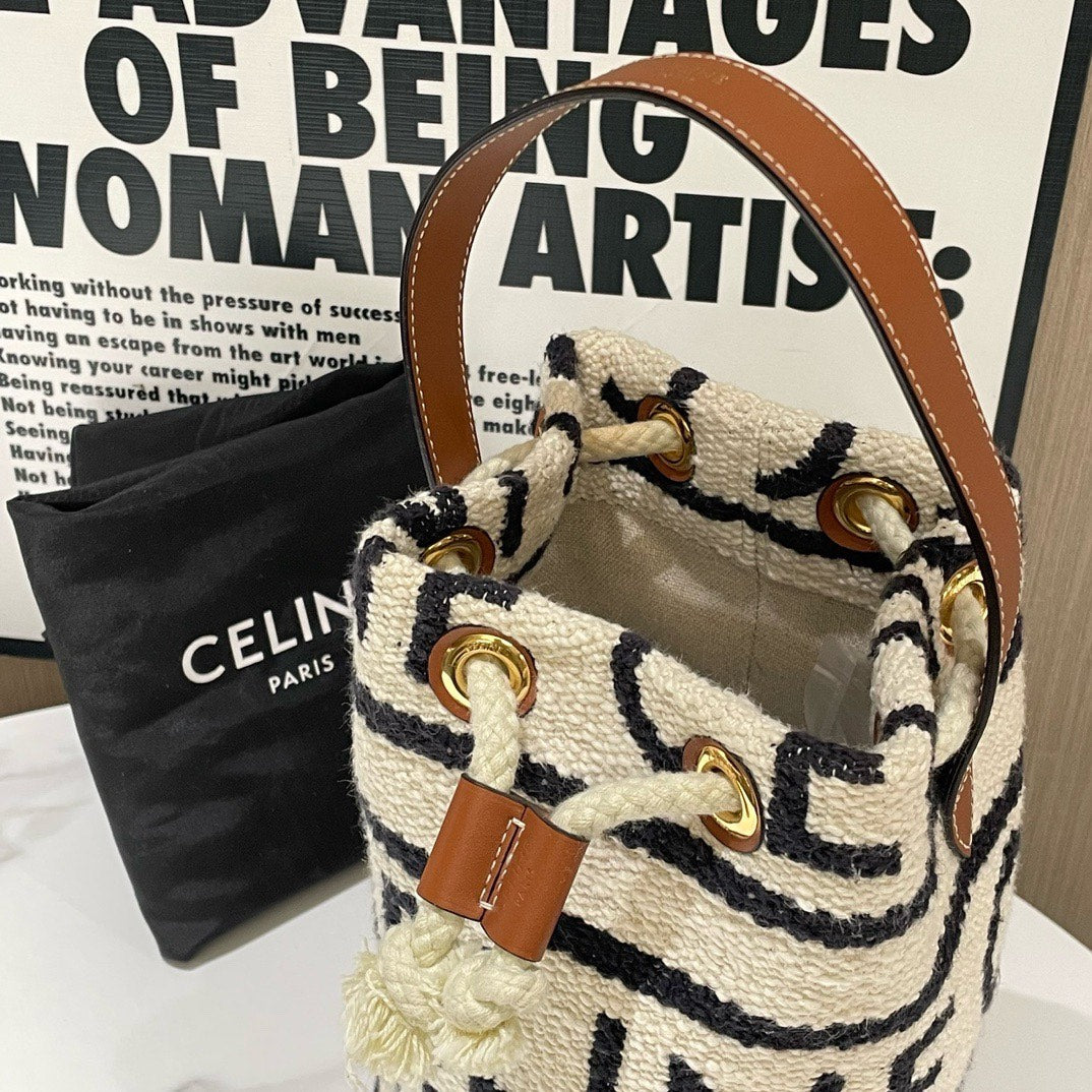 💕 Celine Shearing Bucket Bag #13224