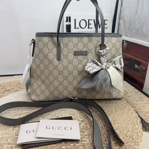 Gucci GG Supreme Beige Two-Way Bag