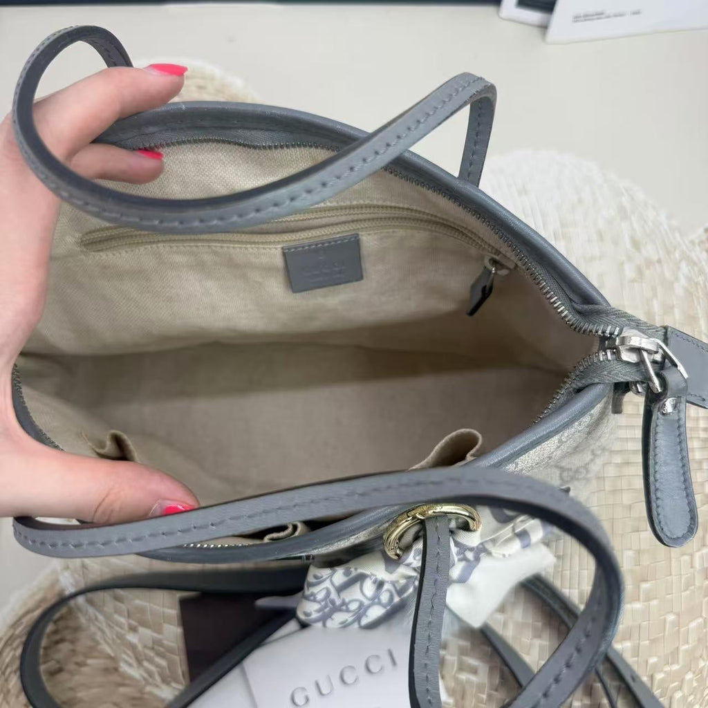 Gucci GG Supreme Beige Two-Way Bag