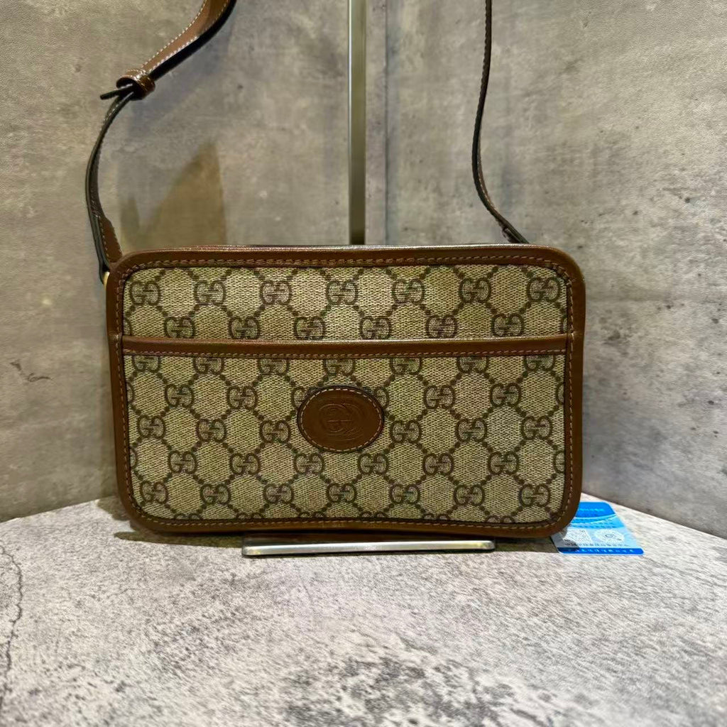 ❤️‍🔥  Gucci retro camera crossbody bag