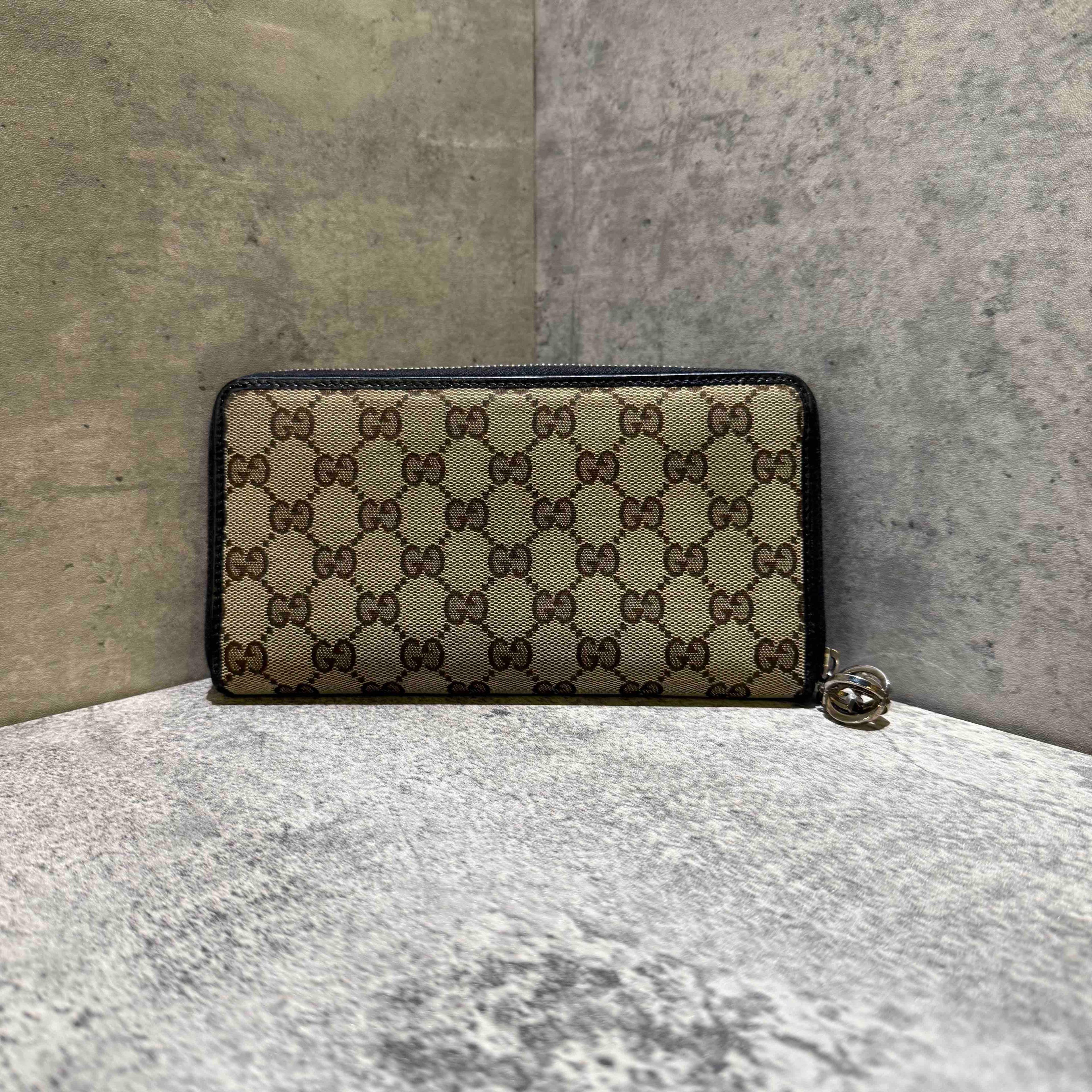 🛍️  Gucci wallet