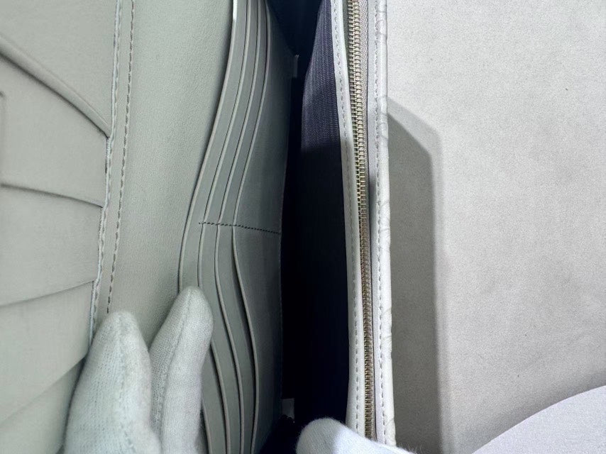 Gucci White GG Guccissima Canvas Clutch Wallet