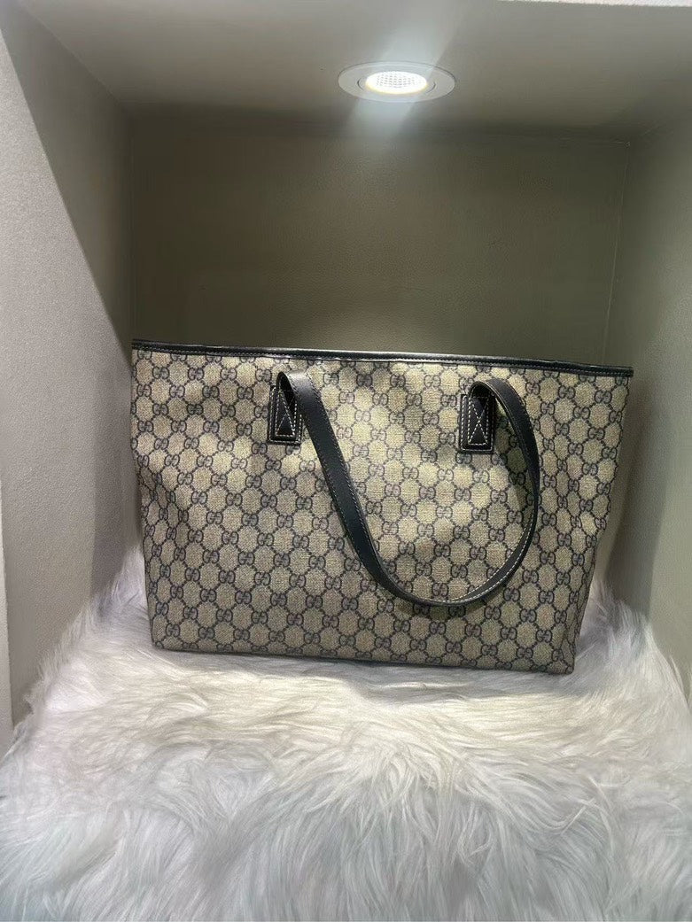 Gucci GG Canvas Beige Shoulder Tote Bag