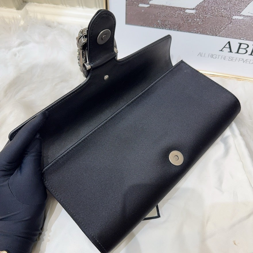 Gucci clutch