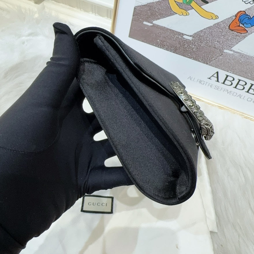 Gucci clutch