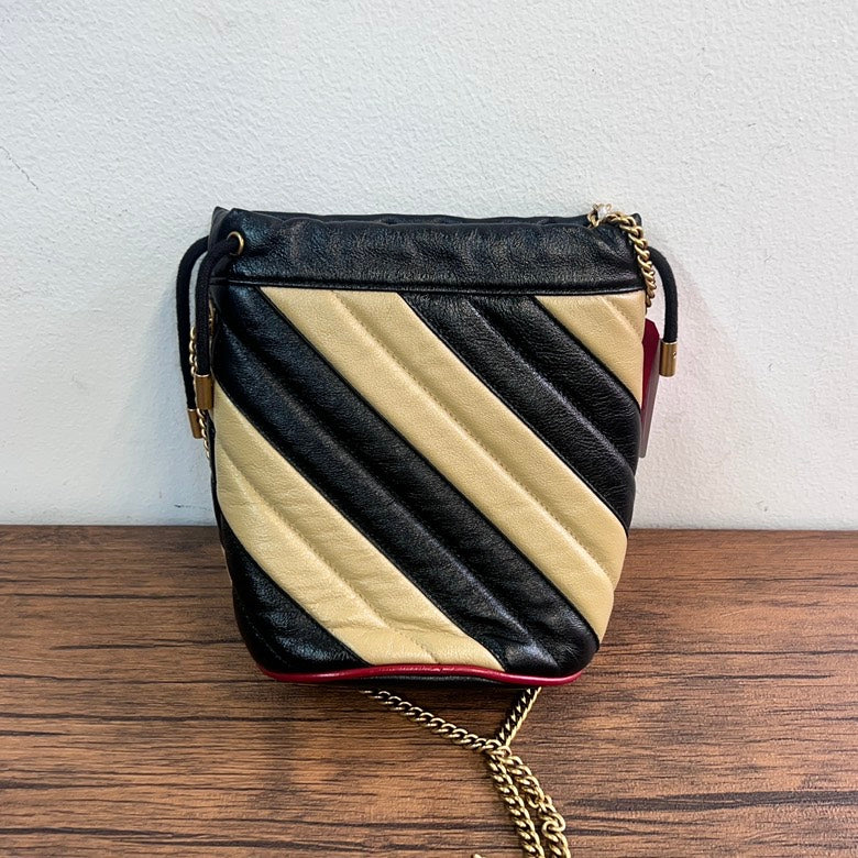 Gucci Leather Chain Shoulder Bag