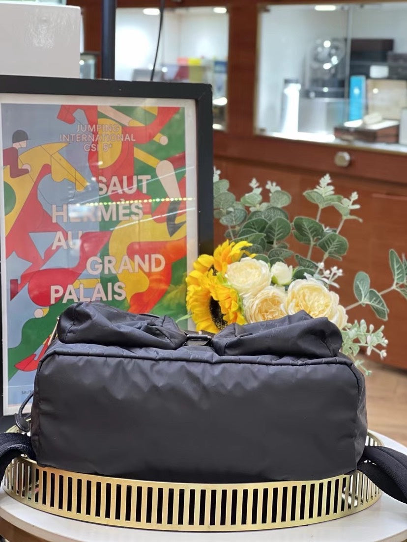 GUCCI Backpack 30*34cm 12408