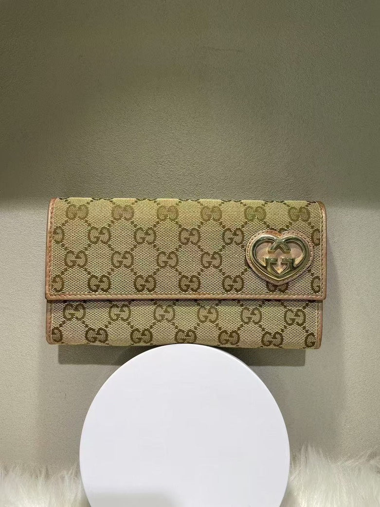 GUCCI Heartbit Wallet Beige Canvas Wallet
