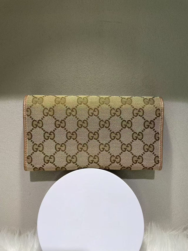 GUCCI Heartbit Wallet Beige Canvas Wallet