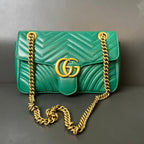Gucci marmont26 shoulder bag