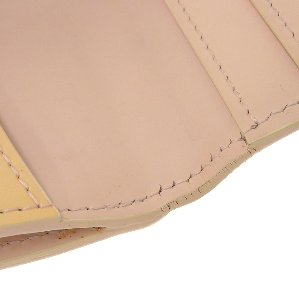 Louis Vuitton Vernis Ludlow Compact Wallet Beige M91320