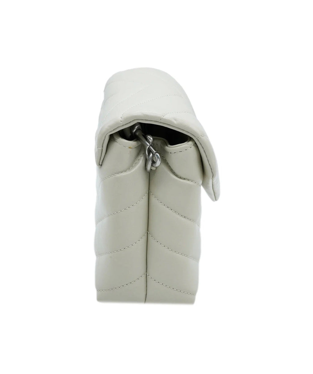 SAINT LAURENT - Blanc Vintage Calfskin Toy Loulou Bag