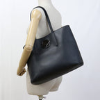 FENDI FE82061 Tote Bag Tote Bag leather black Women