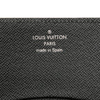 Louis Vuitton Taiga Leather Card Case M30922