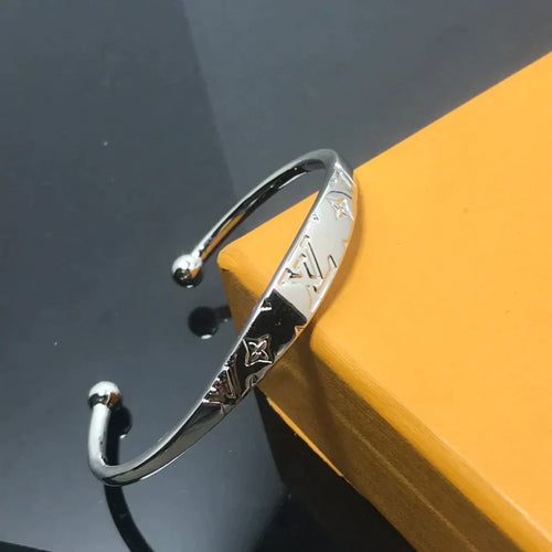 Louis Vuitton HIGH VERSION LETTER OPEN CUFF SILVER BRACELET