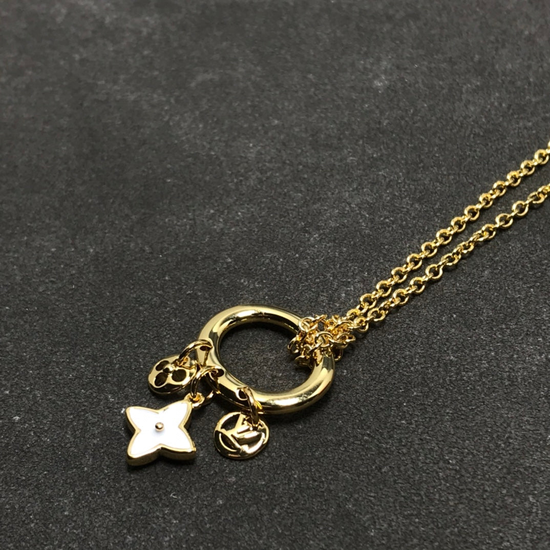 Louis Vuitton STAR AND SUN MOP PENDANT GOLD NECKLACE