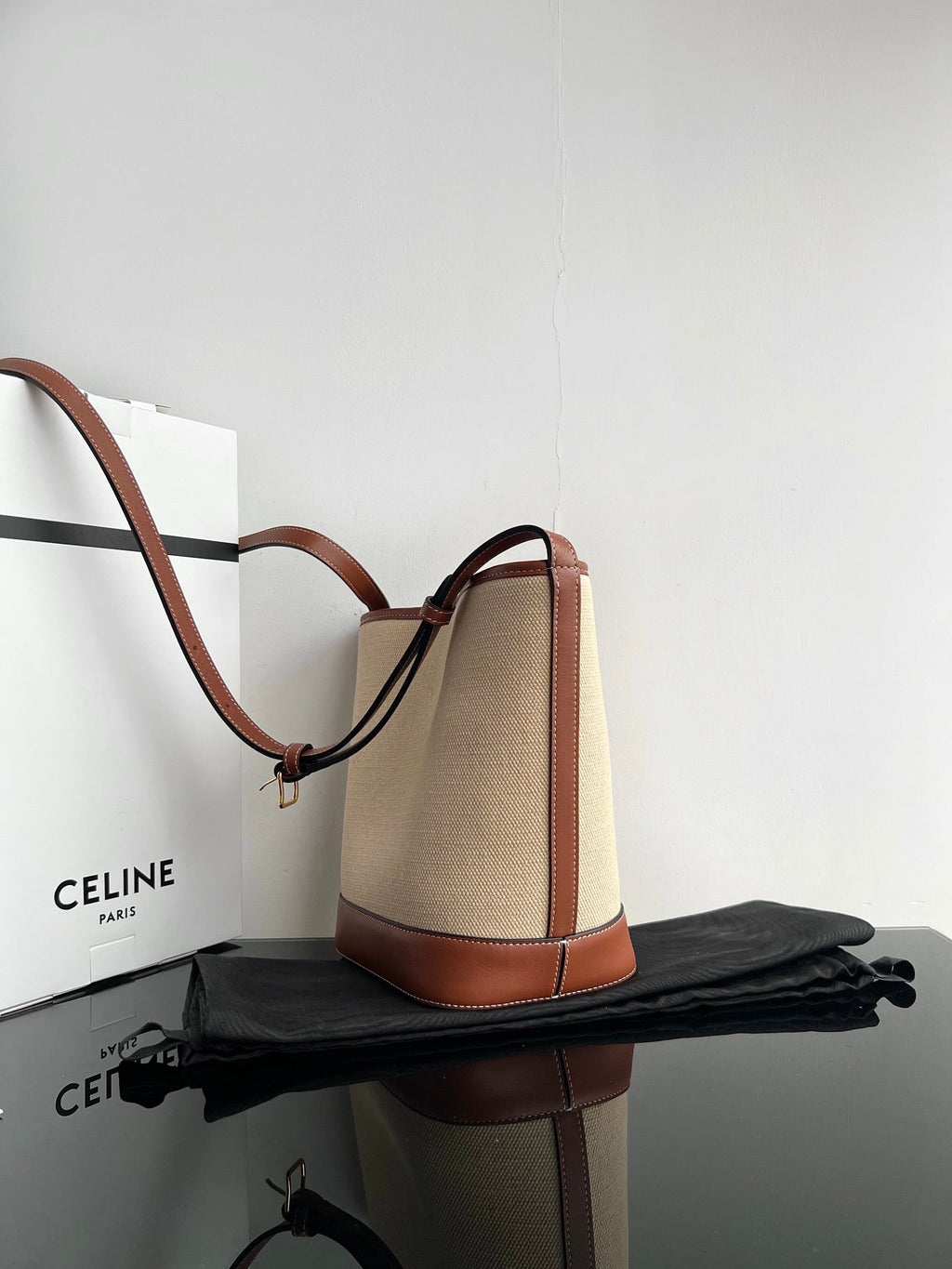 Celine SMALL BUCKET CUIR TRIOMPHE 24CM IN STRIPED TEXTILE AND TAN CALFSKIN