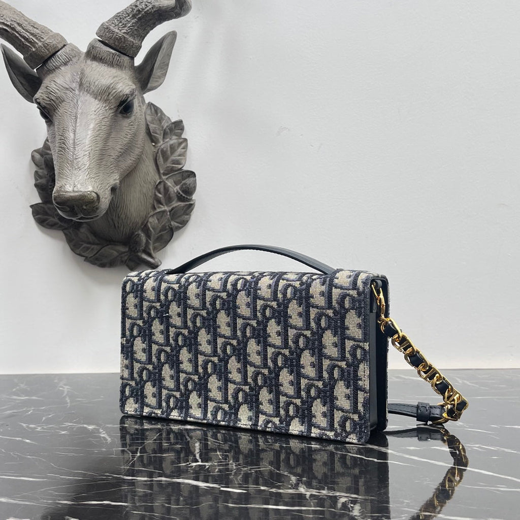 DIOR SIGNATURE 21CM BLUE OBLIQUE EMBROIDERY