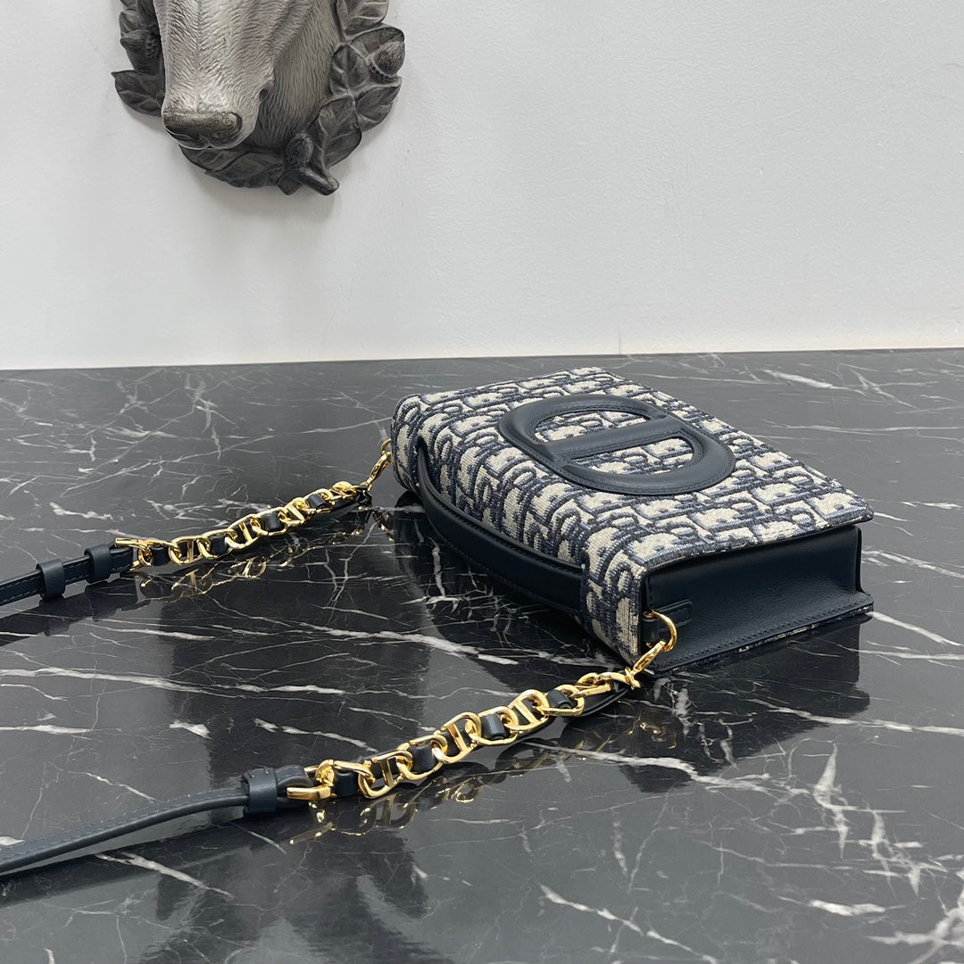DIOR SIGNATURE 21CM BLUE OBLIQUE EMBROIDERY