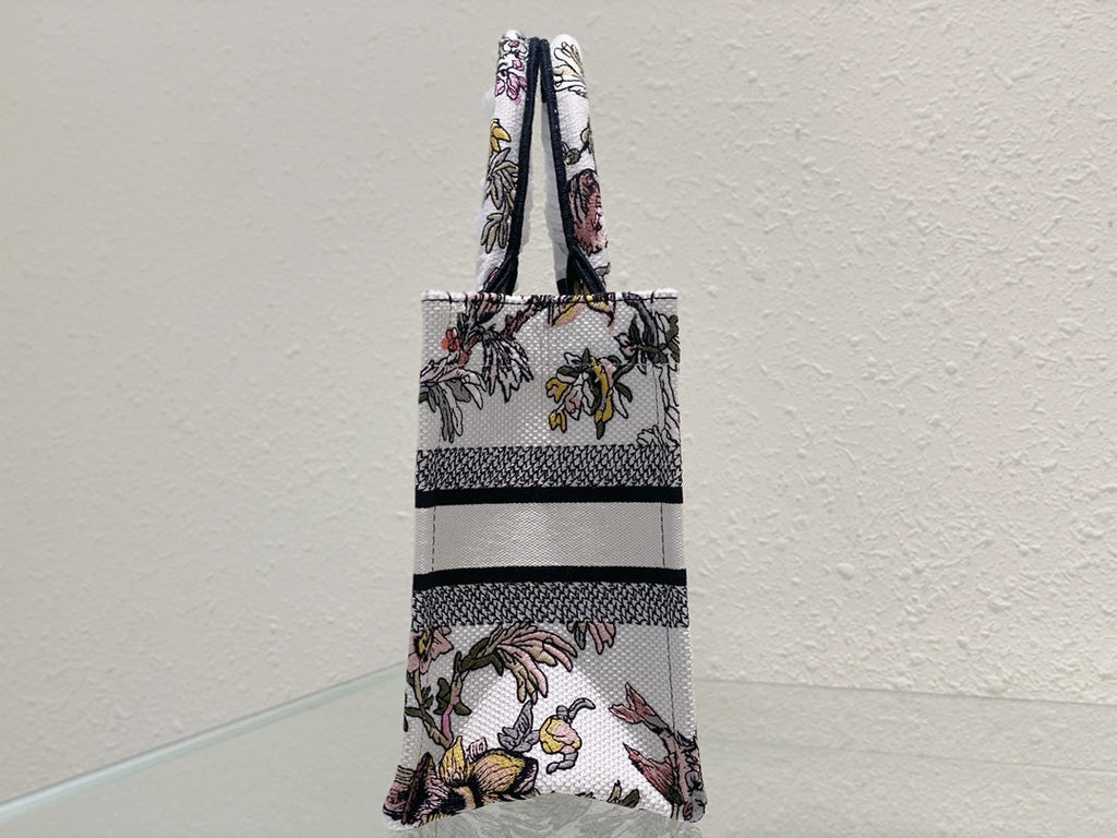 DIOR Small Book Tote 26.5cm Jardin Botanique White