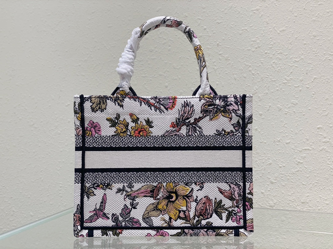 DIOR Small Book Tote 26.5cm Jardin Botanique White
