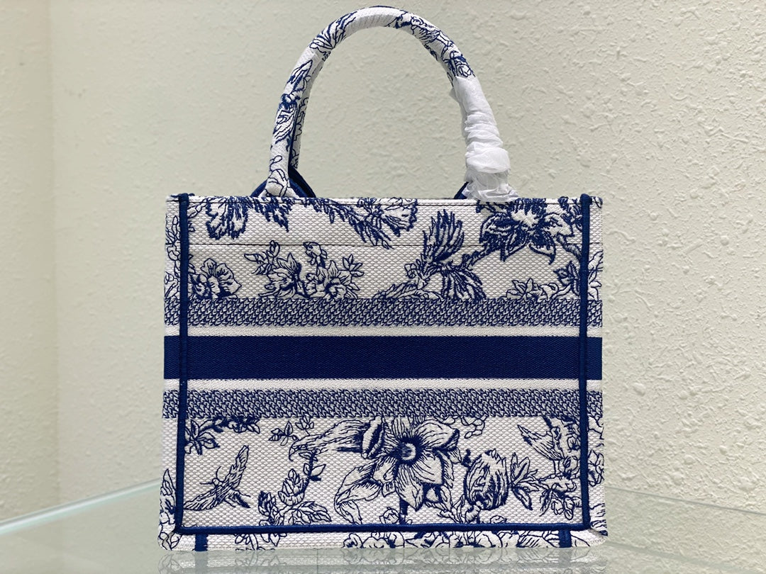 DIOR Small Book Tote 26.5cm Jardin Botanique Blue